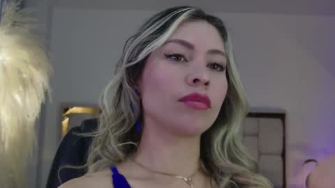 emma coronel online show from 11/13/25, 09:36