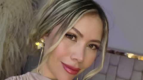 emma coronel online show from 02/12/26, 11:11