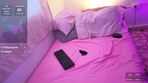 Emma online show from 03/28/26, 04:50