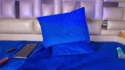 Emma online show from 02/28/25, 06:32