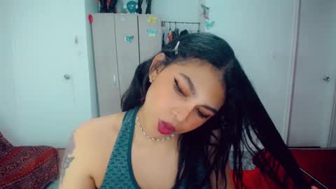 emma online show from 09/12/25, 09:48