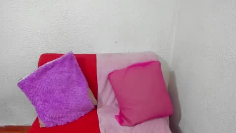 Emma online show from 03/06/25, 03:46