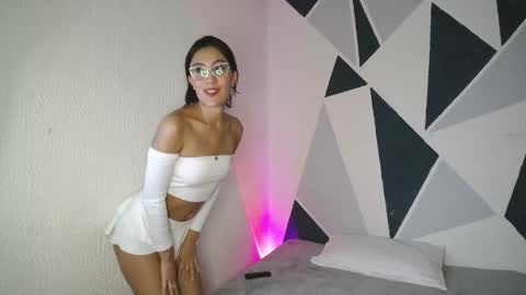 Emma Glow online show from 02/11/26, 04:17