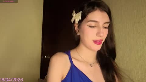 Emma 3 online show from 04/11/26, 01:10