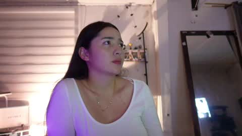 emma_johnson_ online show from 12/06/24, 04:25