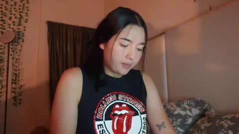 emma_johnson_ online show from 01/23/25, 02:23