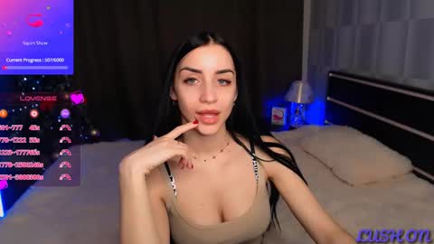 Snapshot of emma_jordan chatting on 01/27/25, 12:37 Emma online show from 01/27/25, 12:37