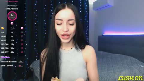 Snapshot of emma_jordan chatting on 02/17/25, 12:38 Emma online show from 02/17/25, 12:38