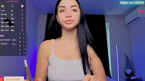 Snapshot of emma_jordan chatting on 09/26/25, 10:52 Emma online show from 09/26/25, 10:52