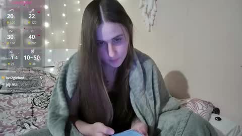 emma_just online show from 09/09/25, 06:51