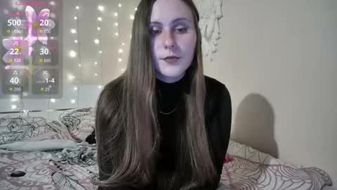 emma_just online show from 10/07/25, 04:37