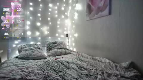 emma_just online show from 10/08/25, 06:05