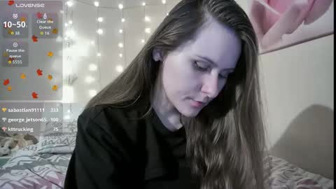 emma_just online show from 11/02/25, 08:22