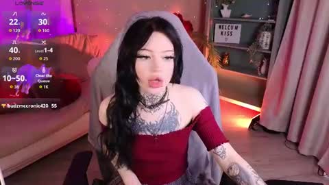 emma_kirks online show from 07/16/26, 12:44