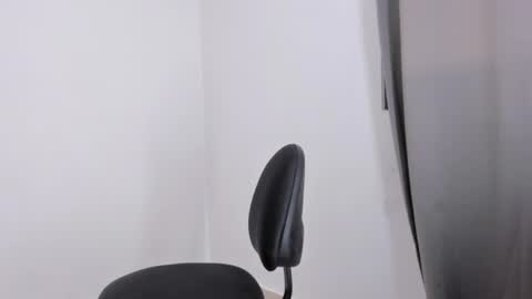 whises lits        online show from 08/01/26, 11:03