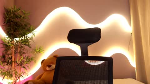 Emma online show from 04/08/26, 08:58