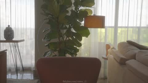 emma_lu1 online show from 12/17/24, 04:53