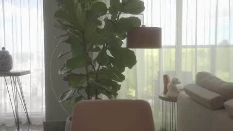 emma_lu1 online show from 02/11/25, 05:07