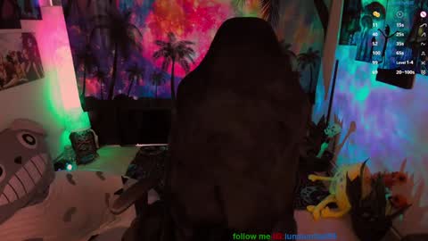 Snapshot of emma_luna059 chatting on 01/13/25, 10:13 LUNA online show from 01/13/25, 10:13