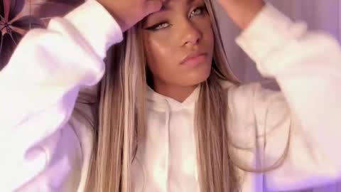 Emma Morgann online show from 03/11/25, 11:23