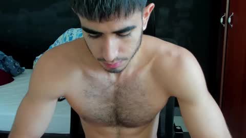 Snapshot of emma_muscle_ chatting on 02/17/25, 02:15 emma online show from 02/17/25, 02:15