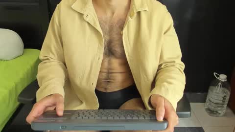 Snapshot of emma_muscle_ chatting on 03/07/25, 09:59 emma online show from 03/07/25, 09:59