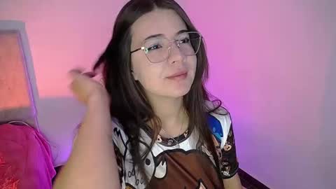 Emma online show from 09/17/25, 11:39