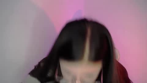 Emma online show from 09/19/25, 01:40