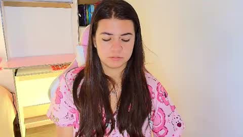 Emma online show from 07/15/26, 11:04