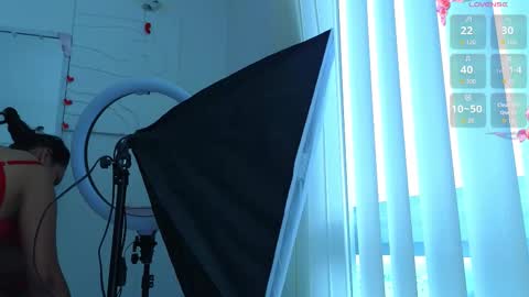 EMMA REVEES  online show from 03/08/26, 03:16