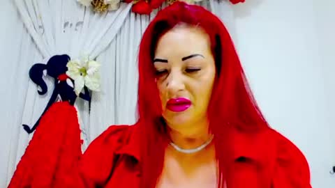 emma_saenzz online show from 06/11/26, 02:22