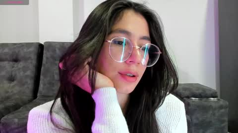 Emma online show from 01/29/25, 01:48