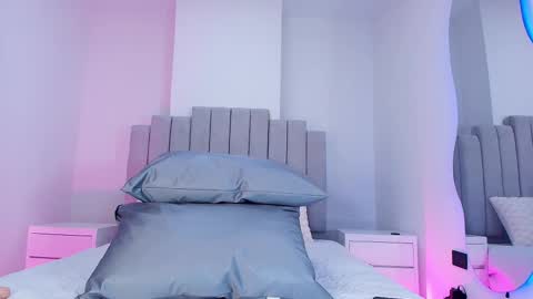 Emma online show from 11/12/25, 11:54