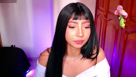 Snapshot of emma_web_ chatting on 10/30/25, 03:13 Emma web online show from 10/30/25, 03:13