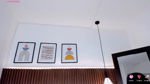 Snapshot of emma_white_01 chatting on 02/24/25, 04:05 emma your love online show from 02/24/25, 04:05