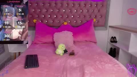 Snapshot of emma_wilder chatting on 02/07/25, 08:53 neko online show from 02/07/25, 08:53