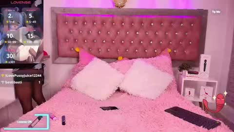 Snapshot of emma_wilder chatting on 03/10/25, 08:45 neko online show from 03/10/25, 08:45