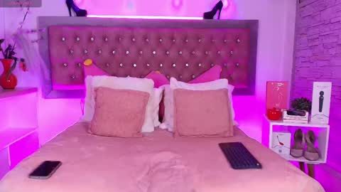 Snapshot of emma_wilder chatting on 10/28/25, 09:50 neko online show from 10/28/25, 09:50