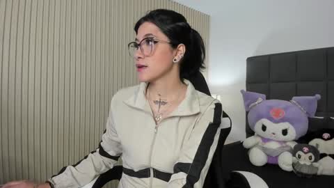 Snapshot of emmaa_blaack chatting on 01/29/25, 12:13 E M M A A online show from 01/29/25, 12:13