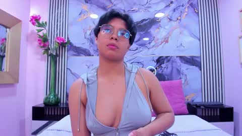 Emma  online show from 09/24/25, 02:37