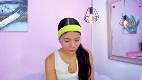 Emma  online show from 11/23/25, 04:29