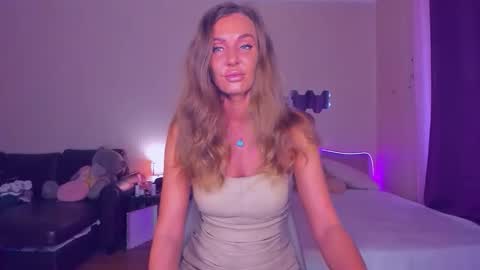 Emma online show from 09/09/25, 11:21