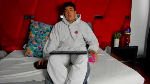 EmmaAndDemon online show from 12/20/25, 01:18