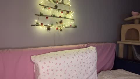 Snapshot of emmaandjake chatting on 01/21/25, 03:54 emmaandjake online show from 01/21/25, 03:54