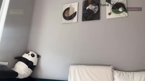 Snapshot of emmaandjake chatting on 09/25/25, 01:26 emmaandjake online show from 09/25/25, 01:26