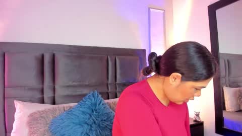 emma becket online show from 10/01/25, 01:28