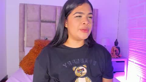 emma becket online show from 10/26/25, 03:34