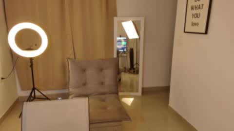 Emma online show from 12/02/24, 05:37