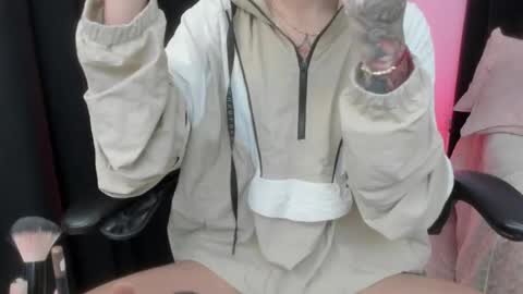 Emma  online show from 01/16/26, 10:47