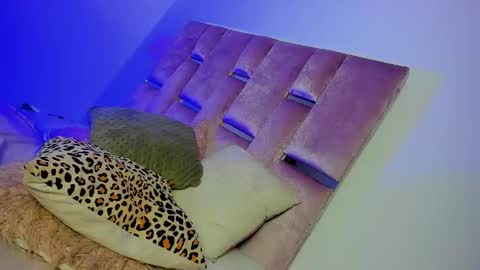 Snapshot of emmabrown10 chatting on 11/11/25, 05:07 emmabrown10 online show from 11/11/25, 05:07